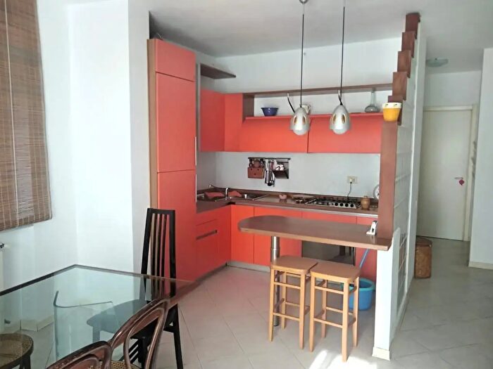 Appartamento trilocale in vendita in Carriona, Carrara