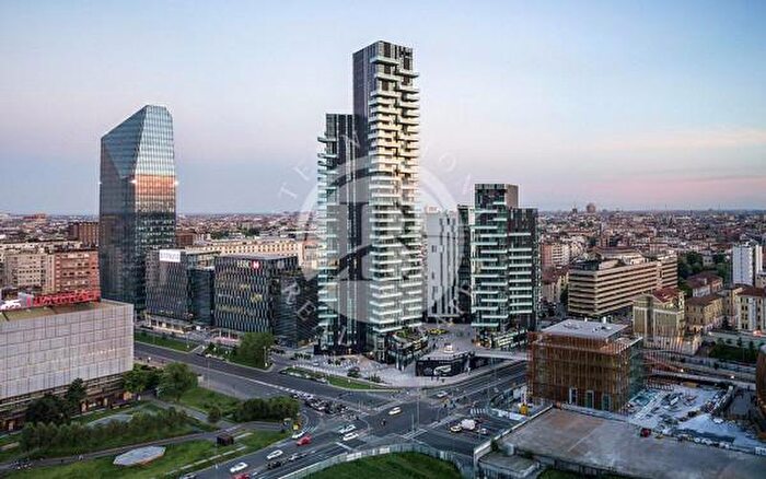 Appartamento con 6 locali in vendita in Milano