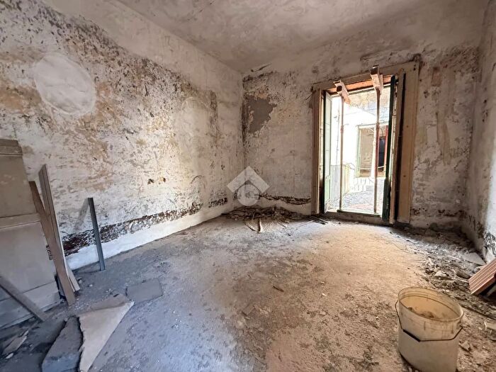 Casa bilocale in vendita in Via Ardinghi, Angri