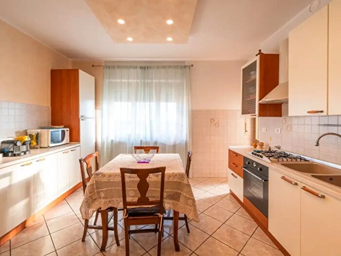 Appartamento trilocale in vendita in Via Garibaldi, Volvera