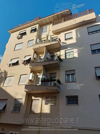 Appartamento bilocale in vendita in Via Giuseppe Cerbara, Roma