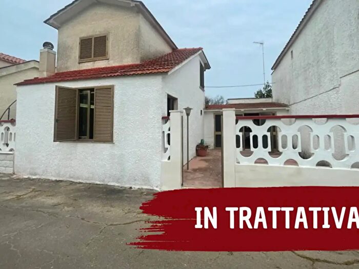 Appartamento trilocale in vendita in Via dei Rododendri, Lecce