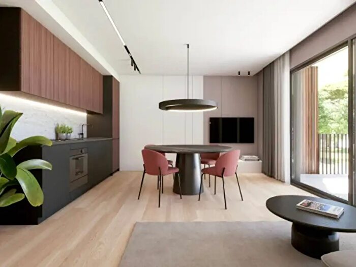 Appartamento trilocale in vendita in Viale Ciceruacchio, Riccione