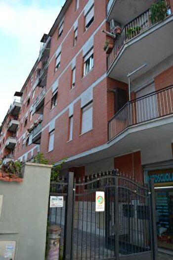 Appartamento trilocale in vendita in Via San Francesco dAssisi, Ciampino