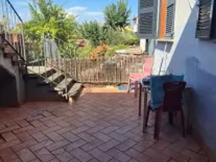 Appartamento bilocale in affitto in Via Nicolosi, Roma