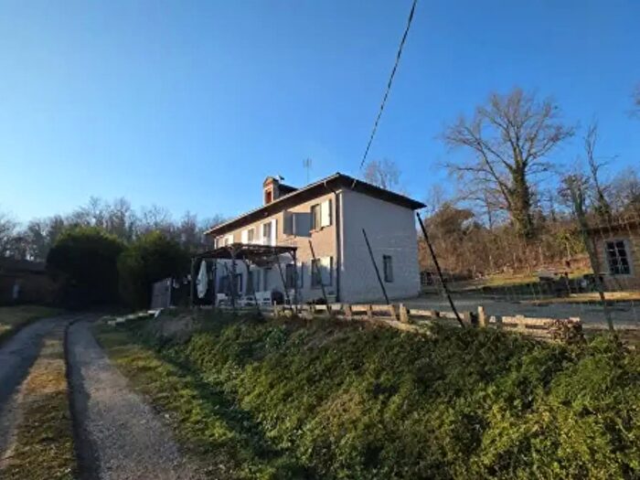 Casa quadrilocale in vendita in Località Vallebenedetta, Asti