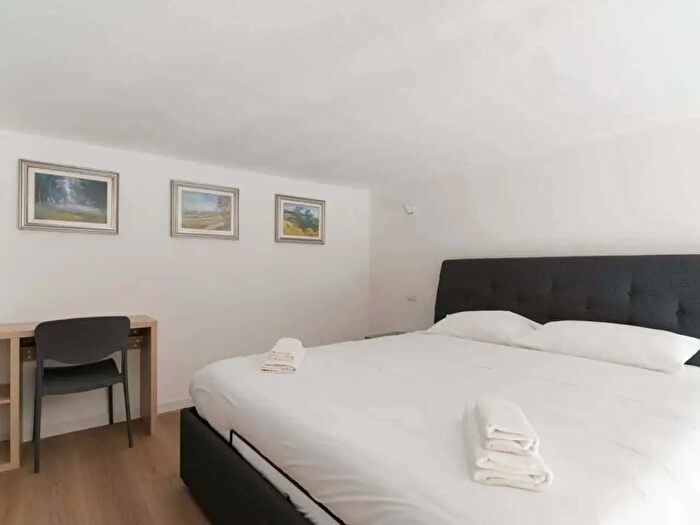 Appartamento monolocale in affitto in Via California, Milano
