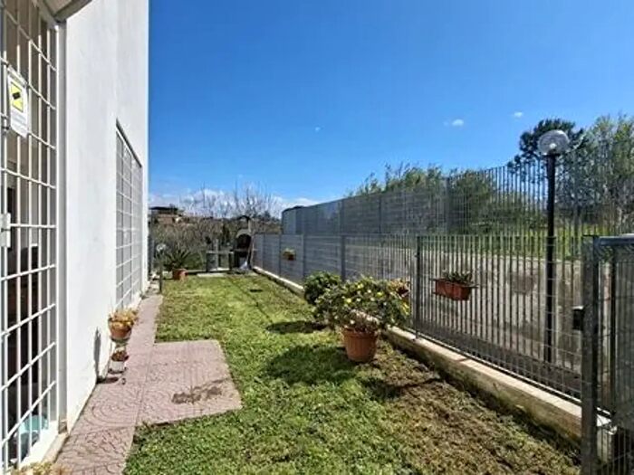Appartamento bilocale in vendita in Via Furnari, Roma