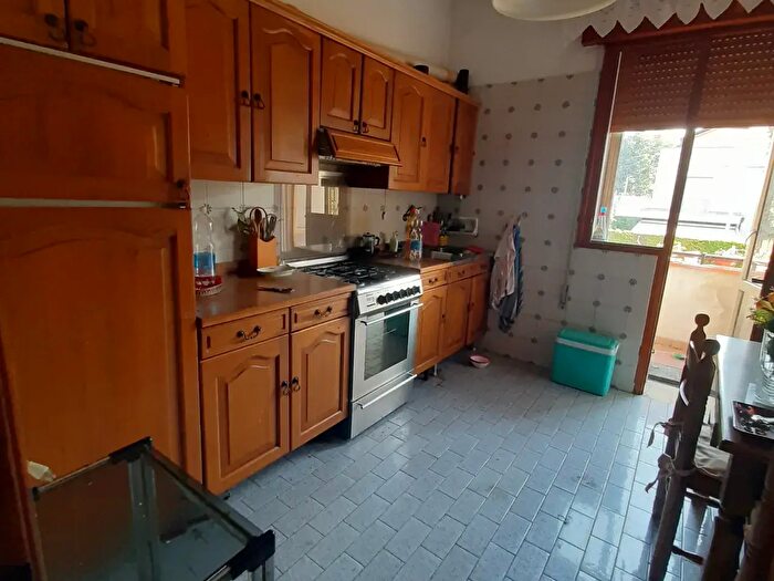 Appartamento quadrilocale in vendita in Viale Giuseppe Mazzini, Abano Terme
