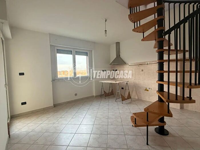 Appartamento trilocale in vendita in Via Francesco Cirio a, Asti