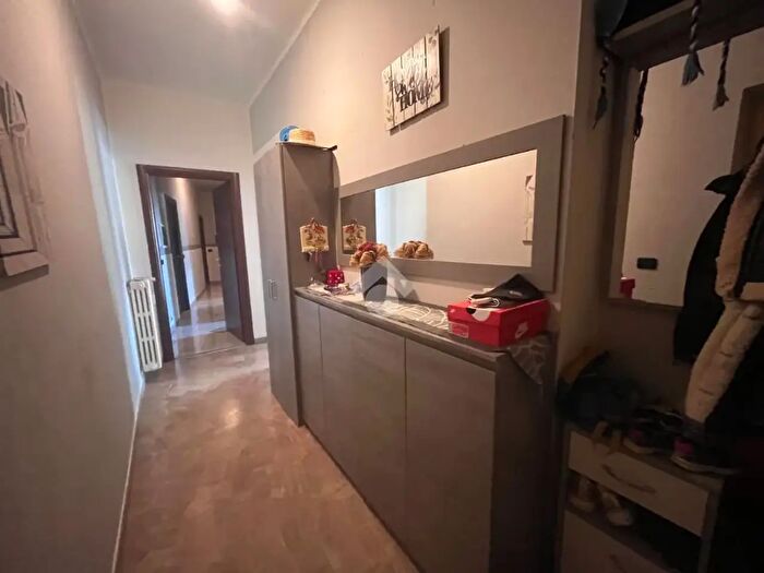 Appartamento quadrilocale in vendita in Via Romolo Romani, Brescia