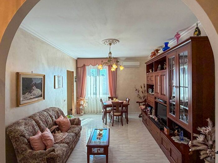 Casa quadrilocale in vendita in Viale della Stazione, Centro, Sutri