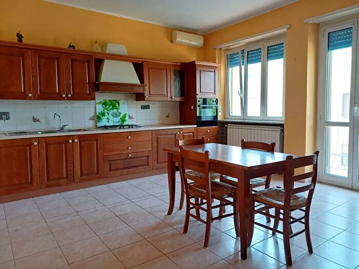 Appartamento trilocale in affitto in Strada Cirié, San Carlo Canavese