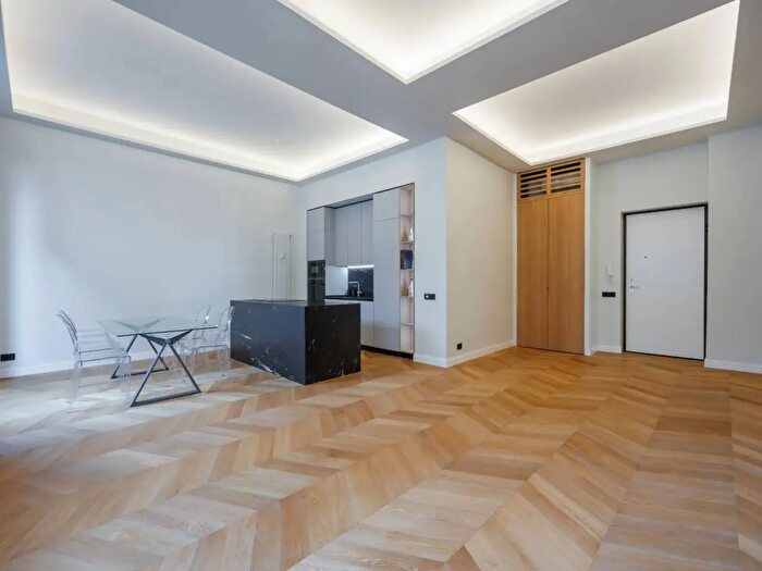 Appartamento trilocale in vendita in Corso Duca degli Abruzzi, Torino