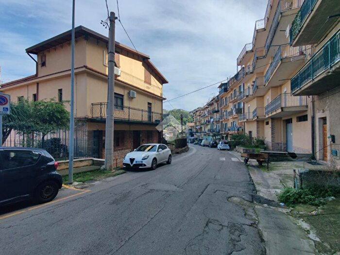 Appartamento quadrilocale in vendita in Corso Piano di Renda, Altofonte