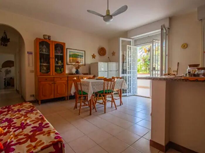 Appartamento trilocale in vendita in Viale Mercurio, Lesina