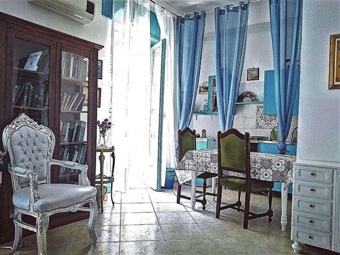 Appartamento quadrilocale in vendita in Via Archia, Siracusa