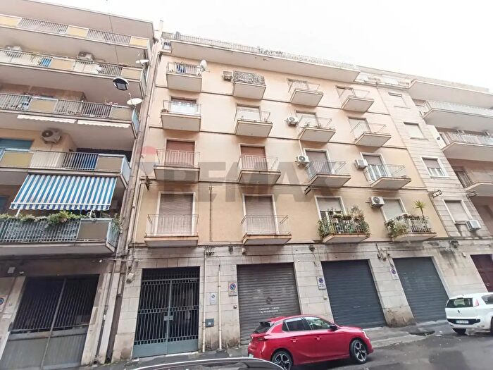 Appartamento quadrilocale in vendita in Via Pietro Mascagni, Catania