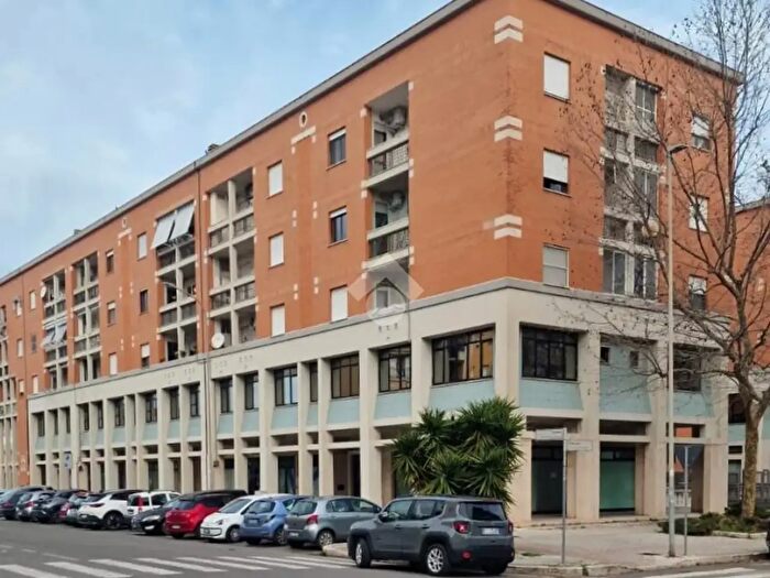 Appartamento trilocale in affitto in Via Oslavia, Latina