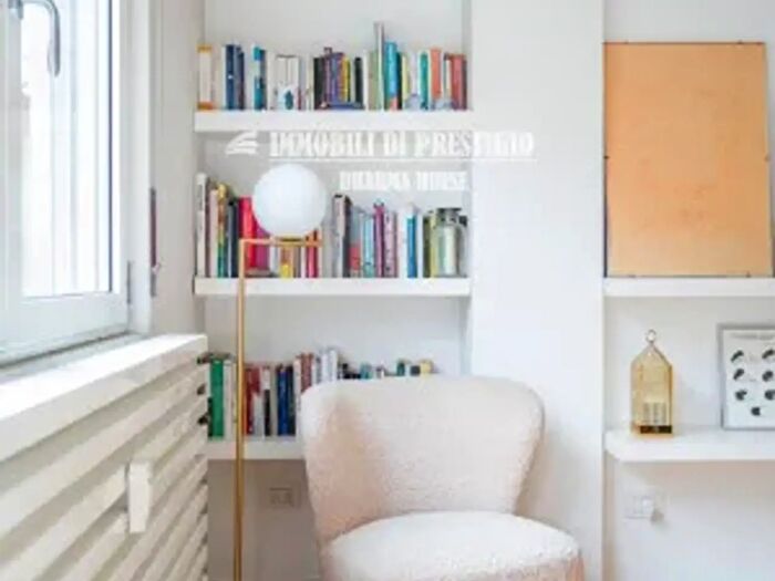 Appartamento bilocale in vendita in Via Paolo Sarpi, Milano