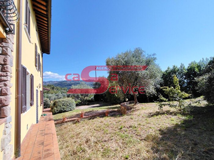 Casa con 6 locali in vendita in Montecatini Terme