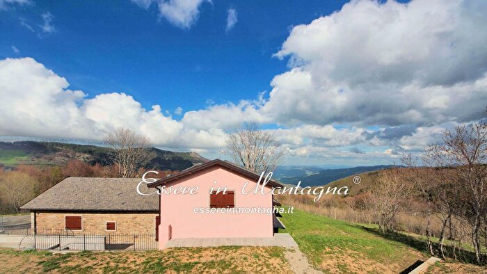 Appartamento quadrilocale in vendita in Fanano