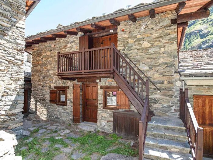 Appartamento trilocale in vendita in Rhemes Saint Georges