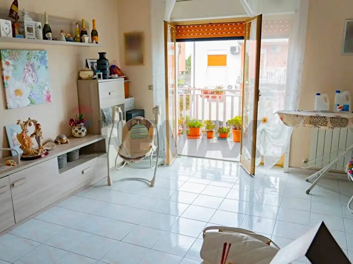 Appartamento trilocale in vendita in Via Pier Santi Mattarella, Mascali