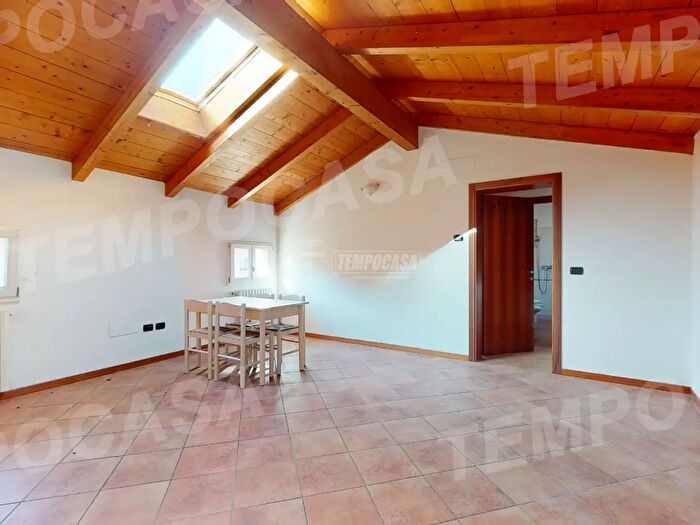 Appartamento bilocale in vendita in Via Marcello Provenzali a, Cento