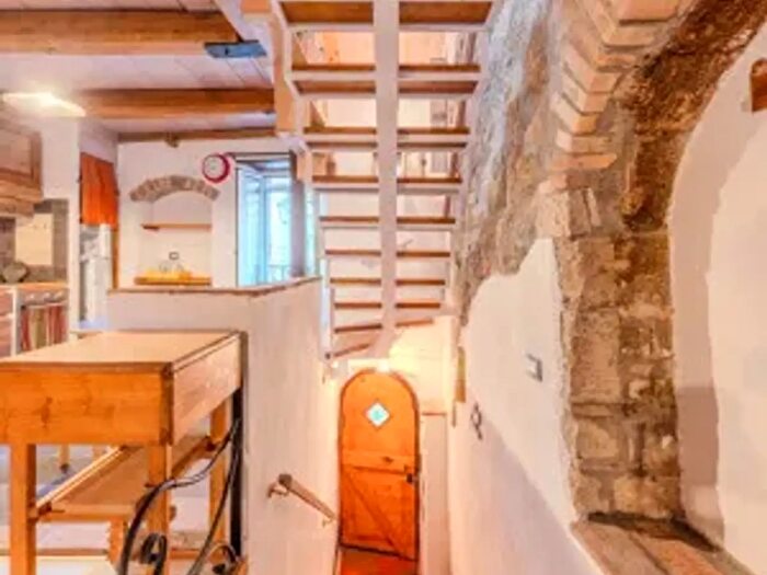 Casa trilocale in vendita in Via del Solleone, Valentano