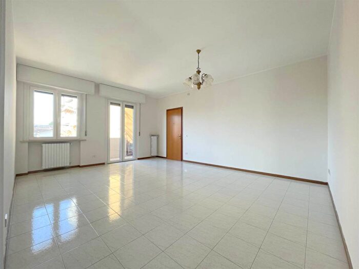 Appartamento trilocale in affitto in Cerese, Borgo Virgilio