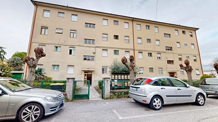 Appartamento trilocale in vendita in Via dei Mille, Rieti