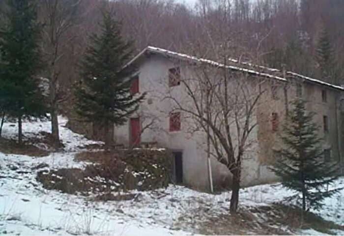 Casa con 6 locali in vendita in Via del Sestaione, Abetone Cutigliano