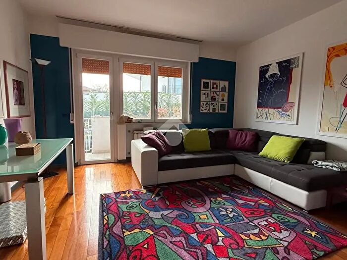 Appartamento quadrilocale in vendita in Via a Canova, Pordenone