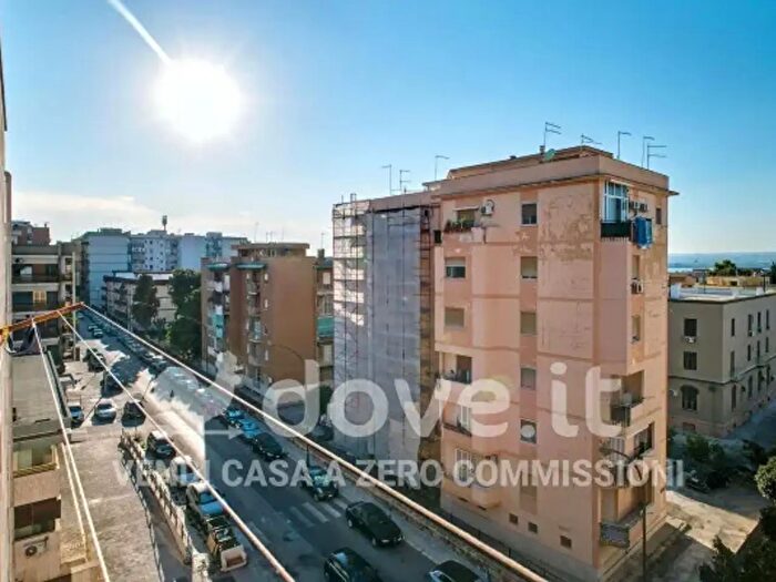 Appartamento trilocale in vendita in Via Cesare Battisti, Taranto