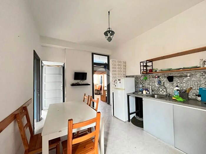 Appartamento trilocale in vendita in Via dello Spasimo, Palermo