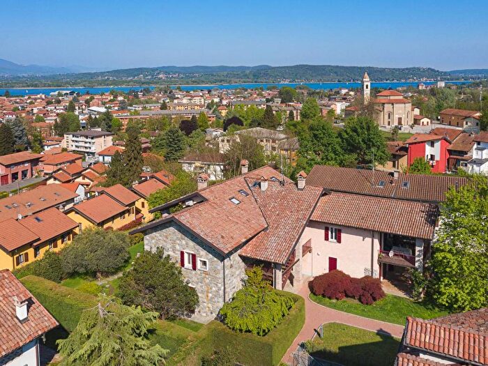 Case in Vendita e in Affitto - 2