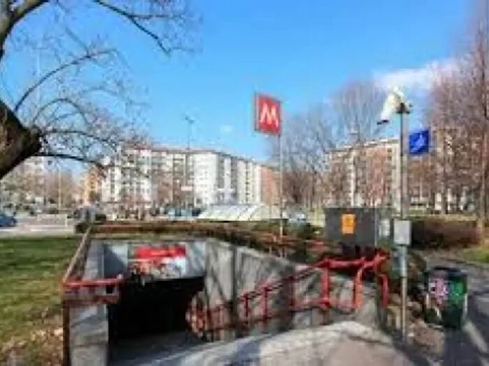 Appartamento bilocale in affitto in Viale Legioni Romane, Milano