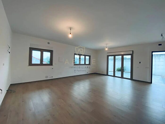 Appartamento con 6 locali in vendita in Contrada Arenaro, Francavilla Al Mare