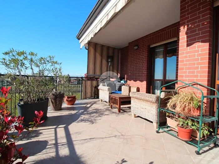 Appartamento quadrilocale in vendita in Strada Genova, Moncalieri