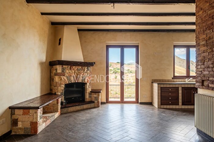 Appartamento con 7 locali in affitto in Ss, Monreale