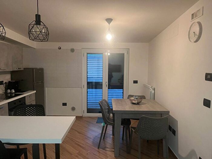 Appartamento bilocale in affitto in Via Vittorio Emanuele II, Centro, Battipaglia