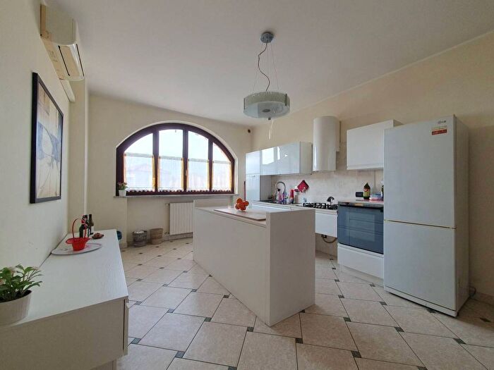 Appartamento quadrilocale in affitto in Via Giacinta Gariglietti, Centro, Pianezza