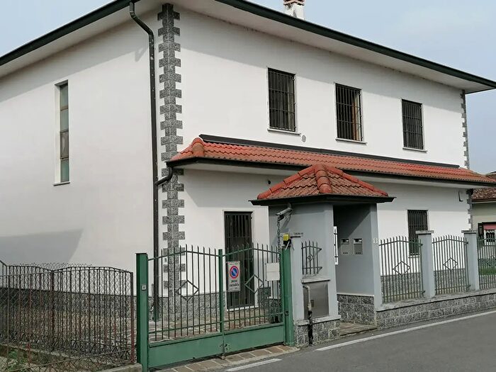 Casa con 5 locali in vendita in Via Antonio da Pandino, Pandino
