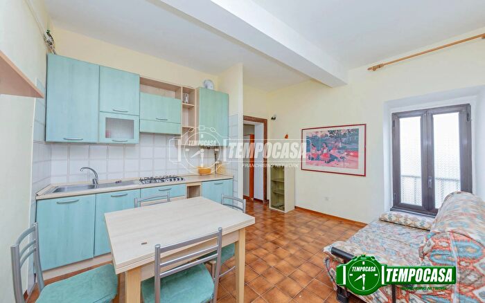 Appartamento bilocale in vendita in Via San Bartolomeo, Piacenza