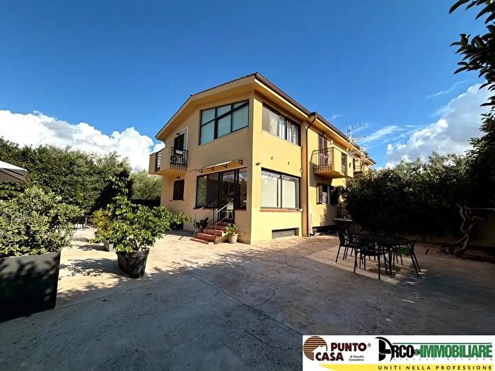 Casa con 5 locali in vendita in Via Milioti C, Carini