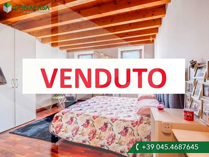 Appartamento con 5 locali in vendita in Via Rodi, Verona