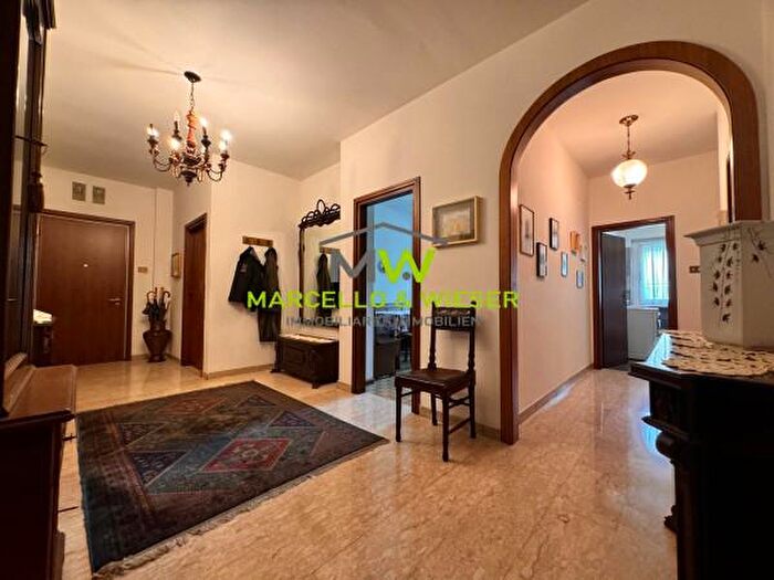 Appartamento quadrilocale in vendita in Via Aprile, Merano