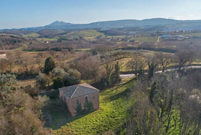 Casa in vendita in Sarteano
