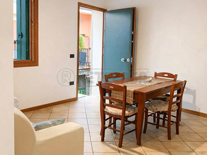 Appartamento trilocale in affitto in Centro, Schio